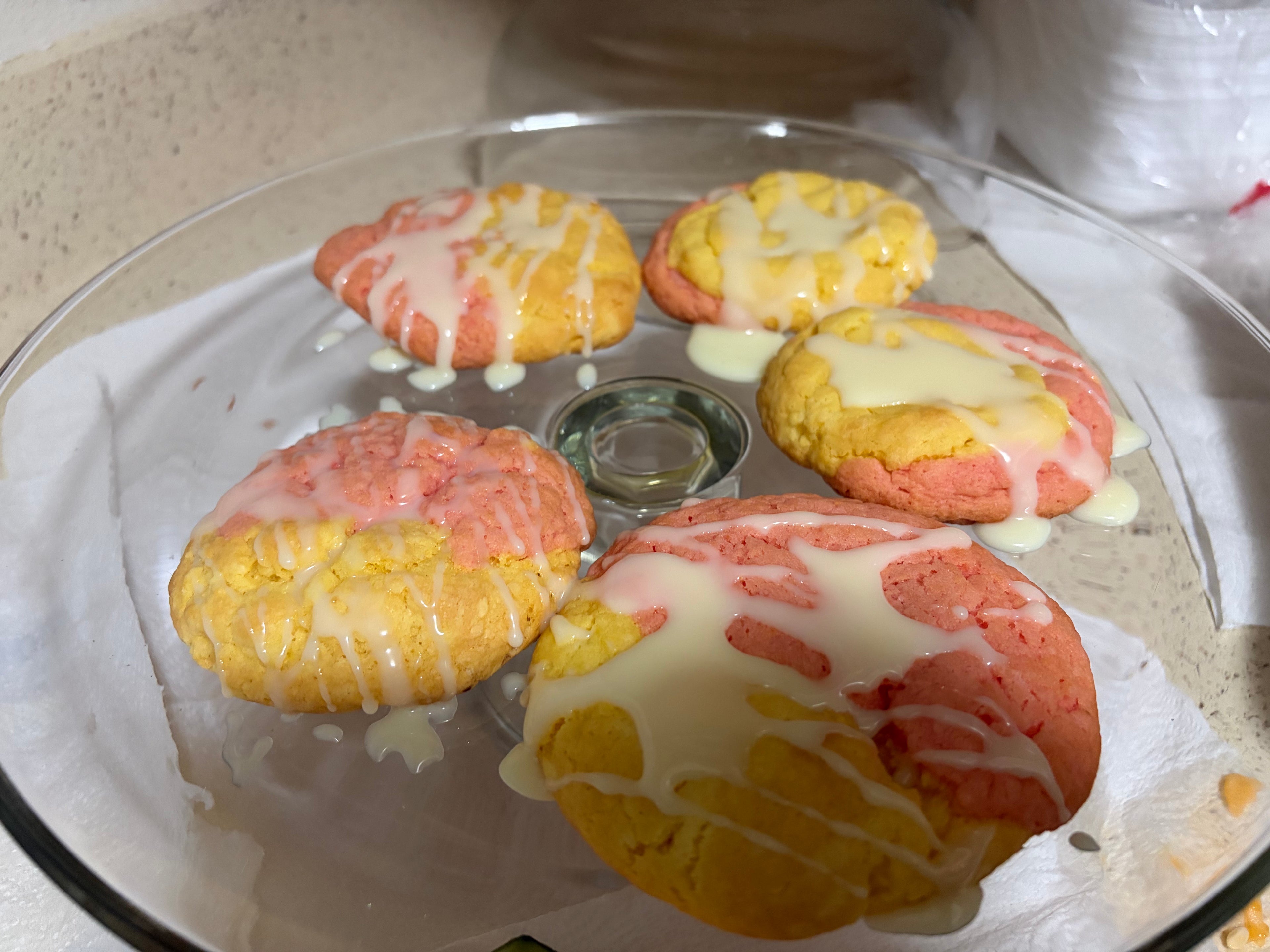 strawberry lemon cookie